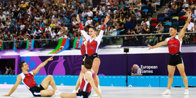 Gymnastique : Les Bleues en quête de médaille en aérobic