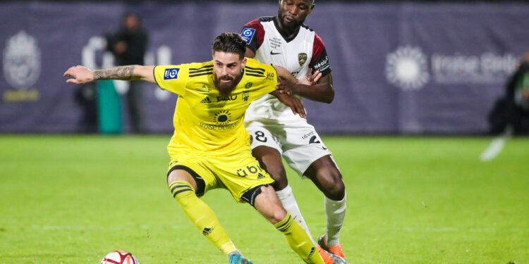 Football : Le Pau FC continue sa métamorphose