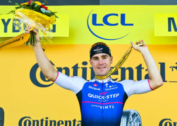 Tour de France 2022 : Jakobsen vainqueur, Van Aert en jaune