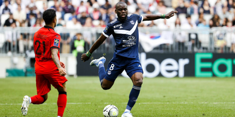 Football : Bordeaux entame son opération sauvetage