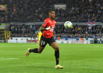 Football : Mathys Tel affole les compteurs