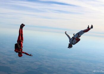 Parachutisme : Dijon, point de chute de l’élite nationale