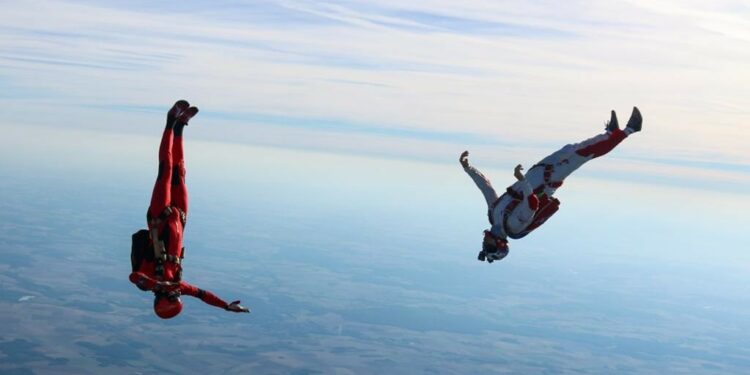 Parachutisme : Dijon, point de chute de l’élite nationale