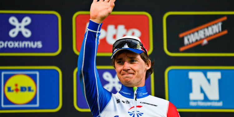 Cyclisme : Valentin Madouas lève les bras au Luxembourg