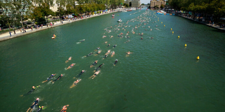 Natation : L’EDF Aqua Challenge réinvestit Paris