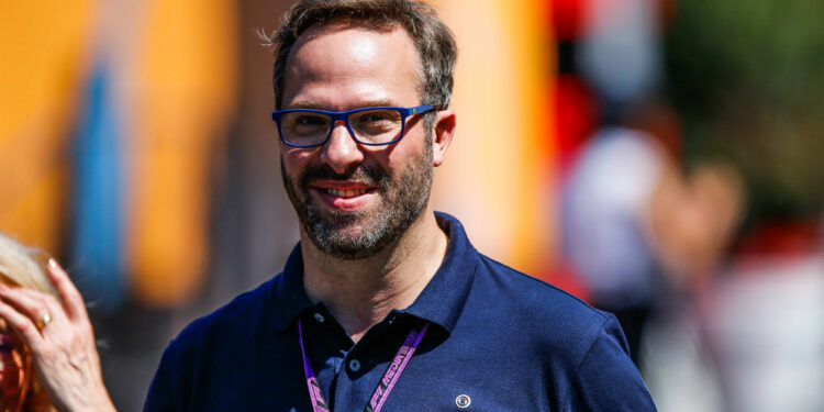 Rallycross : Julien Fébreau s’impose en Mayenne !