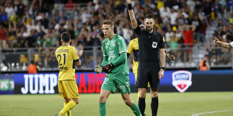 Football : Pau et Saint-Etienne se tiennent en échec