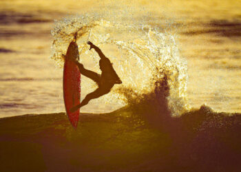 Waveski surfing : Lou Peter et Nathan Le Bars sacrés champions de France