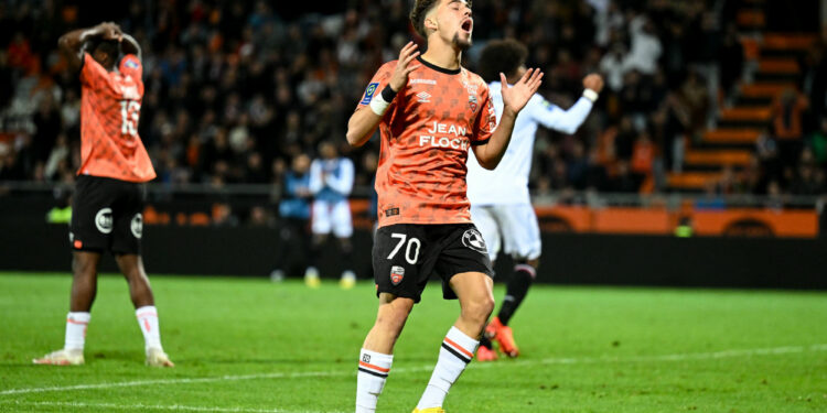 Football : Lorient perd sa place sur le podium