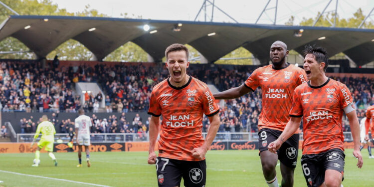 Football : Le FC Lorient poursuit sa folle aventure