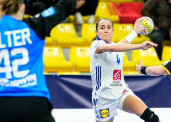 Handball : Direction les demies pour les Bleues