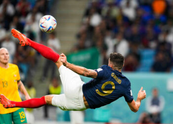 Football : Les Bleus en quête de qualification