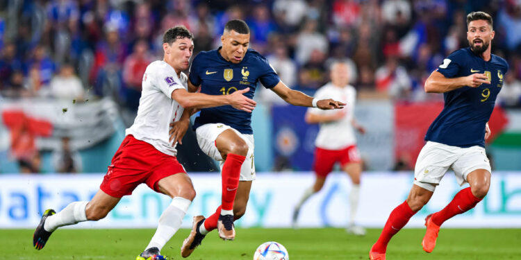 Football : Une France remaniée face à la Tunisie