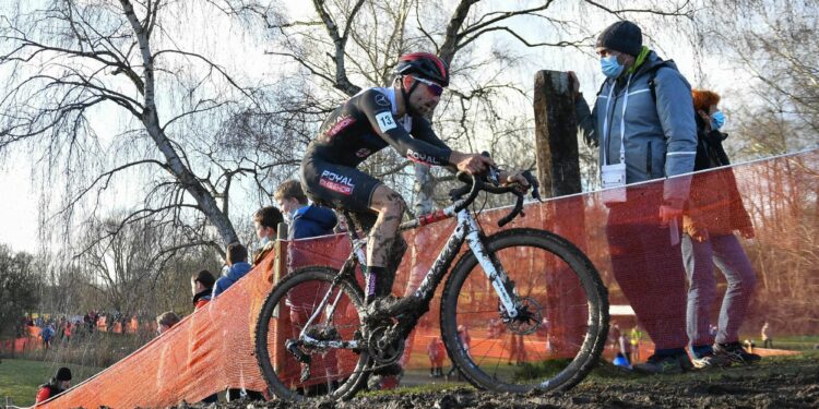 Cyclo-cross : Anaïs Morichon victorieuse de la Coupe de France