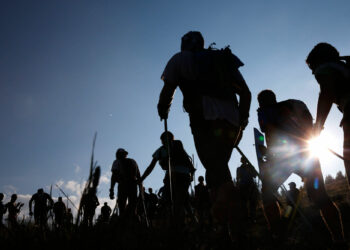 En Dordogne, la pleine lune se savoure en courant