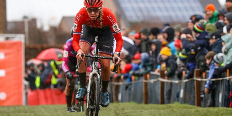 Amandine Fouquenet : « J’ai passé un cap en cyclo-cross »