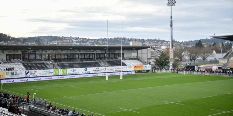 Rugby : Les tribunes du CA Brive se renouvellent