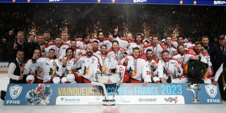 Hockey sur glace : Grenoble toujours aussi souverain