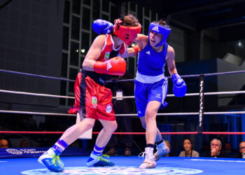 Boxe : Amina Zidani en maîtrise face à Mestiaen