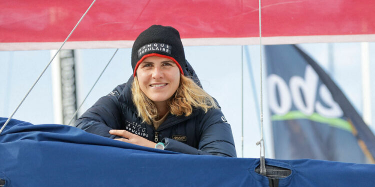 Voile : Clarisse Crémer reste à quai, quelle issue possible ?