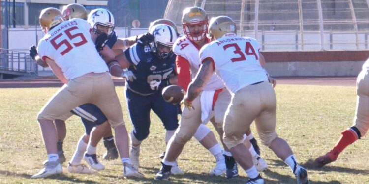 Football : Les Blue Stars dominent les Argonautes