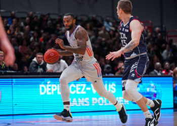Basket : Le Paris Basket veut assurer