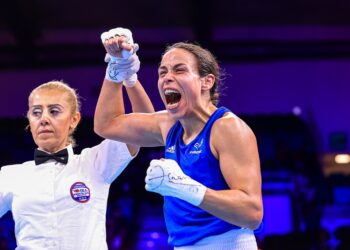 Boxe : Amina Zidani direction les quarts de finale