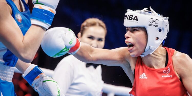 Boxe : Amina Zidani lance parfaitement ses Mondiaux