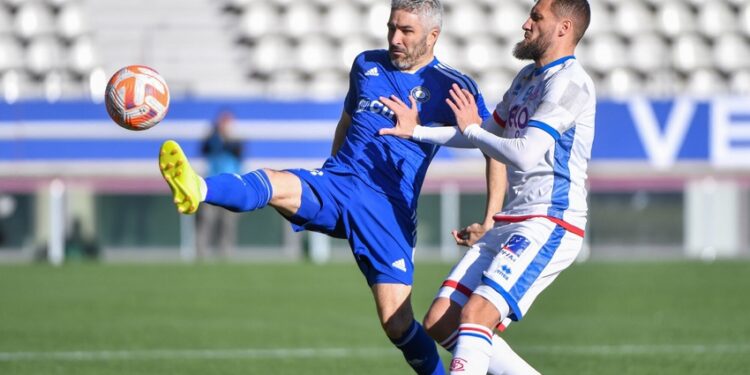 Football : Le FC Versailles veut retrouver des couleurs