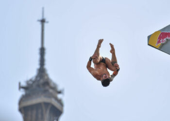 Red Bull Cliff Diving : c’est fou et c’est à Paris !