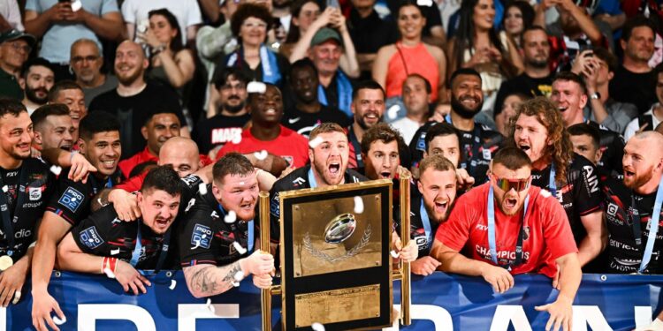 Rugby : Le titre de Pro D2 et le Top 14 pour Oyonnax