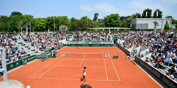 Tennis : Premier match solidaire organisé à Roland-Garros