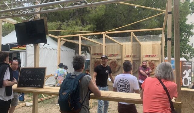 FISE 2023 : Quand le lancer de haches s’invite sur l’événement