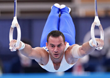 Un hommage à Raymond Poulidor sur la route du Tour