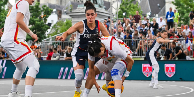 Basket 3×3 : Pas le monde, mais l’Olympe pour les Bleues ?