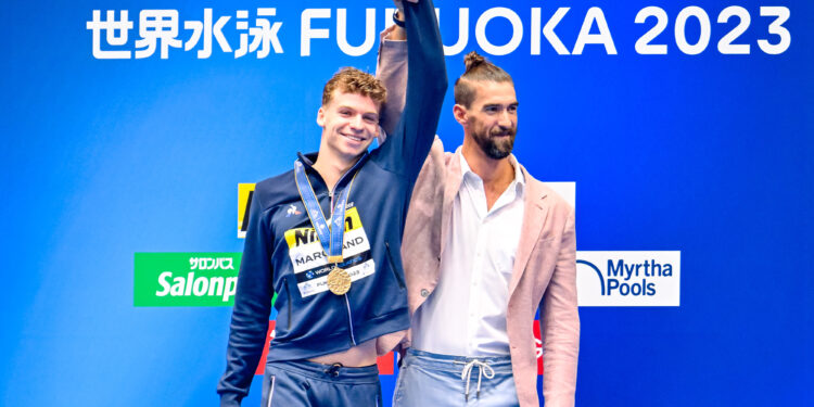 Titre mondial et record : le nageur Léon Marchand sur le toit du monde !