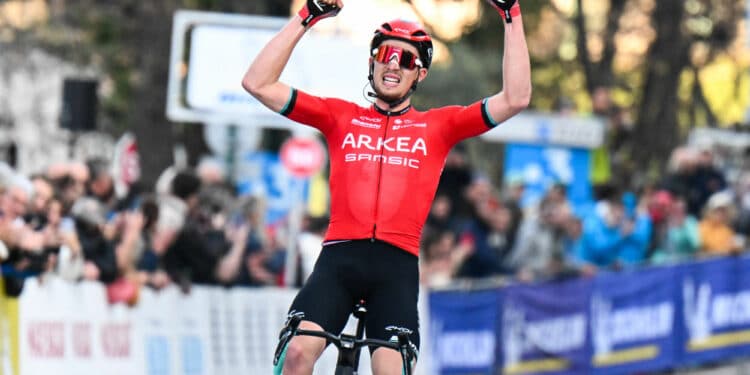 Cyclisme : La cour des grands pour Kévin Vauquelin ?