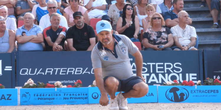 Masters de Pétanque : Partie dantesque, Rocher sort Lacroix