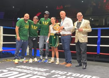 Boxe : Nouveau triomphe pour Amina Zidani