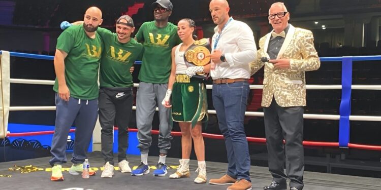 Boxe : Nouveau triomphe pour Amina Zidani