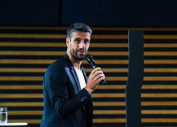 Paris 2024 : Tony Estanguet dans le mille à Châteauroux