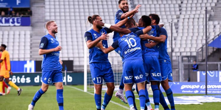 Football : Pourquoi le Grenoble Foot 38 est-il toujours invaincu ?