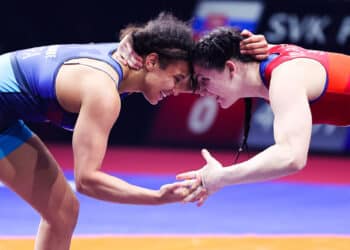 Lutte : Conquérir le monde pour rallier Paris