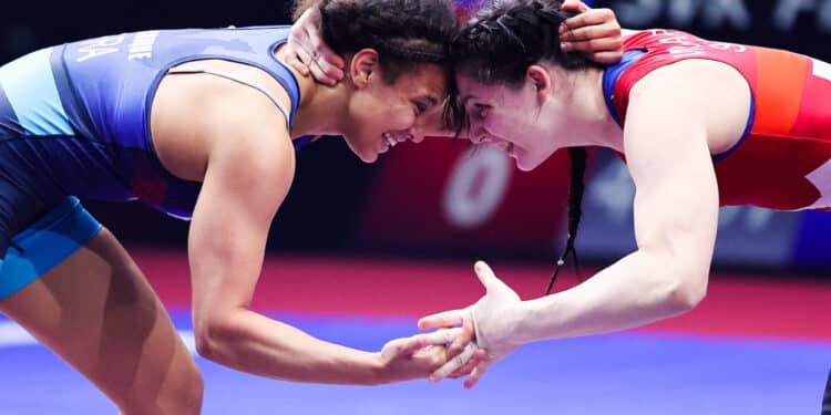 Lutte : Conquérir le monde pour rallier Paris