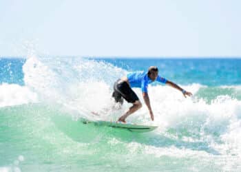 Surf et golf, mix parfait à Lacanau !