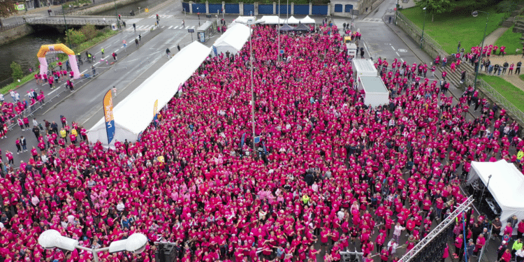 Quimper tout vêtu de rose ce 1er octobre