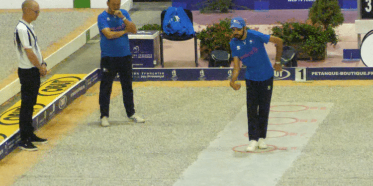 Pétanque : Démarrage poussif pour les favoris