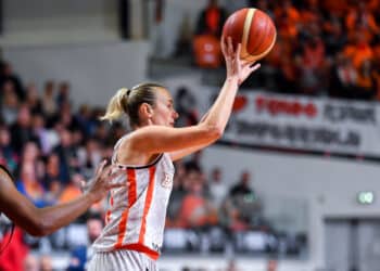 Basket : Bourges fait la loi en Europe