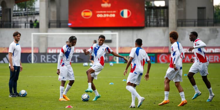 Football : Les Bleus vers le titre en U17 ?