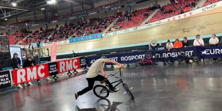 BMX Freestyle : Les championnats de France ont enflammé le Vélodrome National